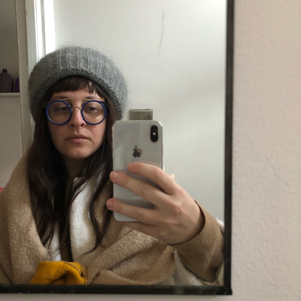 Meet your Posher, Emily